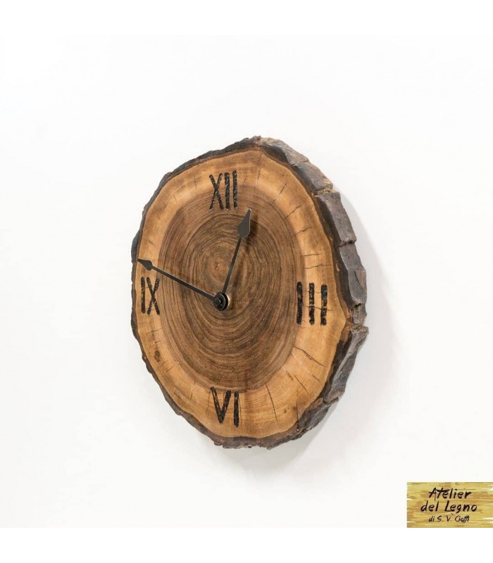 Orologio da parete in legno